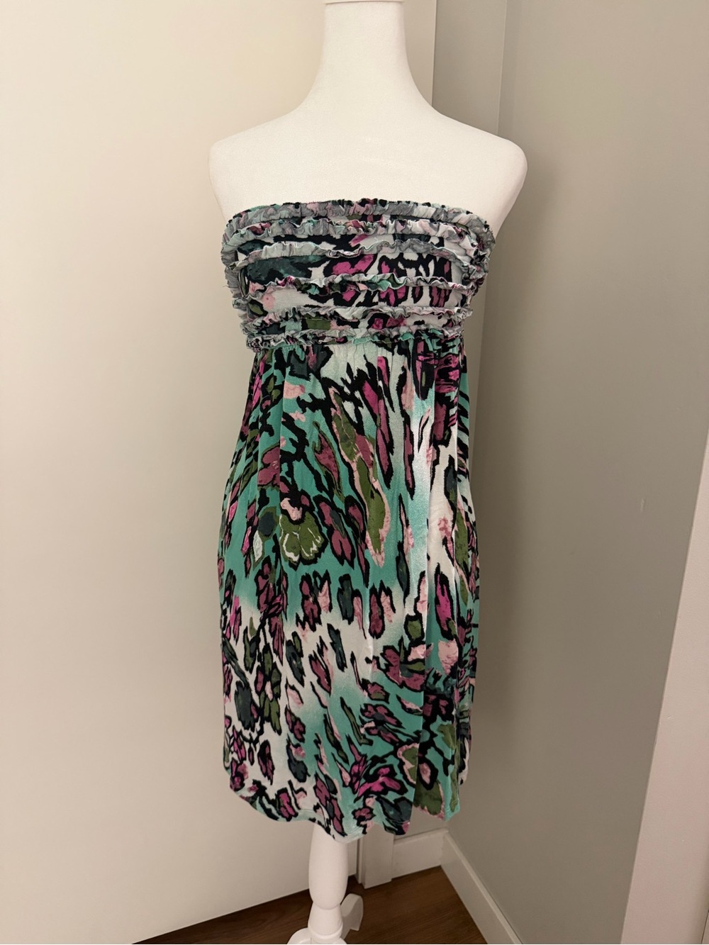 Nicole Miller Strapless Floral Printed Ruffle Tube Dress